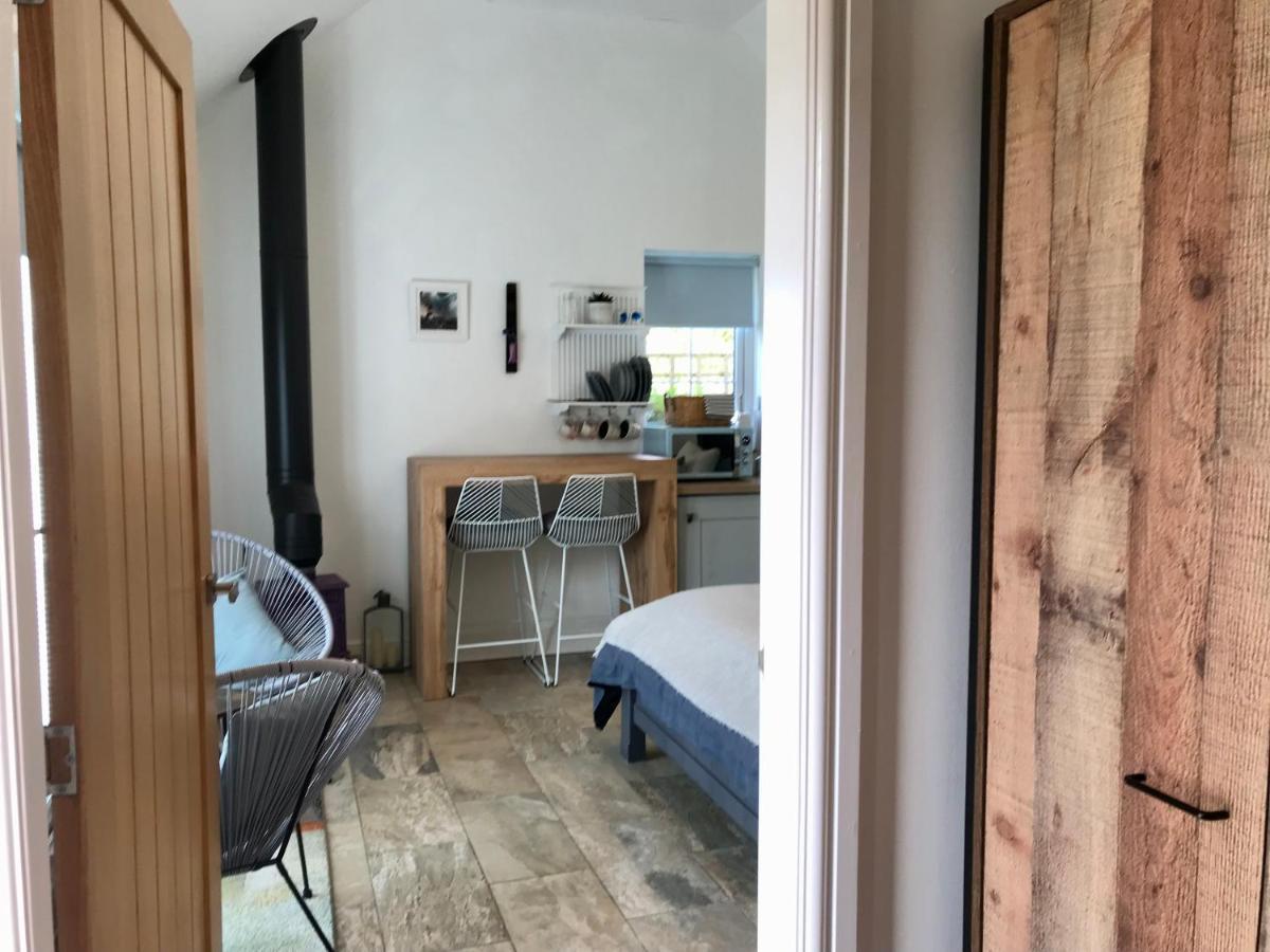 The Bothy - Your Unique Luxury Refuge Сейнт Филънс Екстериор снимка